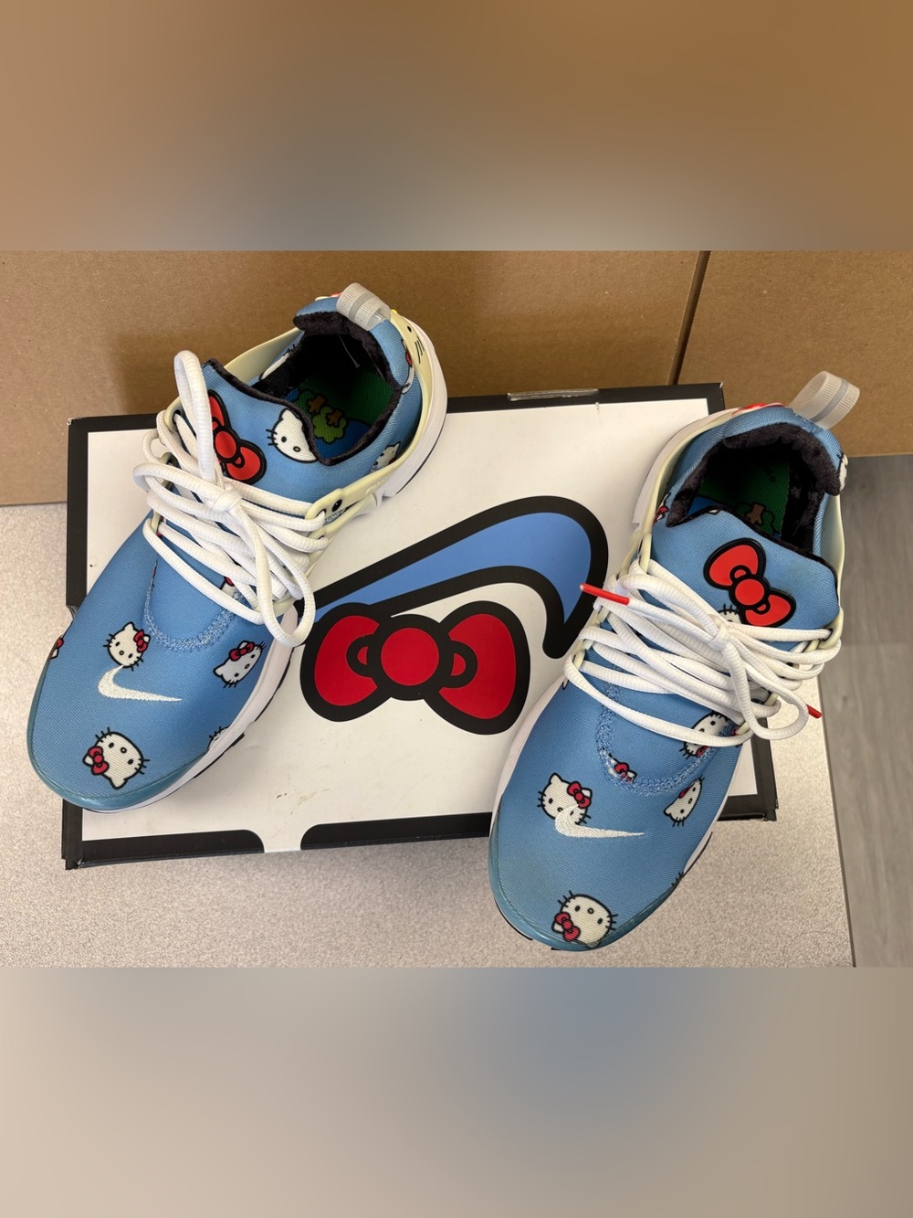 Nike air presto x Hello Kitty